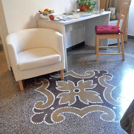 Cernaia 42 Panzió La Spezia
