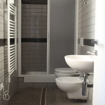 Cernaia 42 Frühstückspension La Spezia